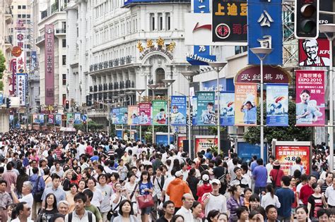 how many people are in shanghai china